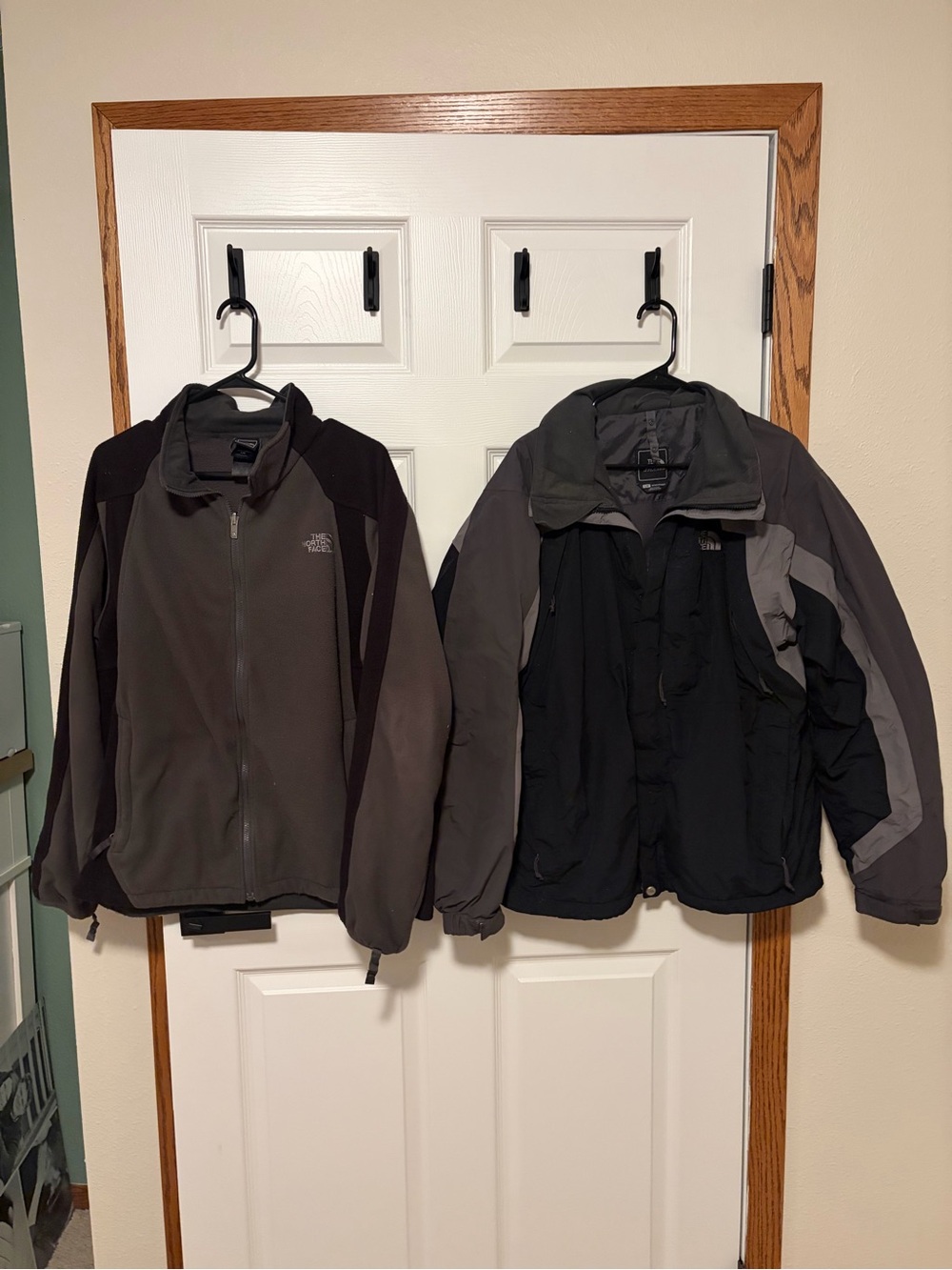 The North Face Men's Black and Gray 2-in-1 Hyvent Performance Jacket - Full Zip